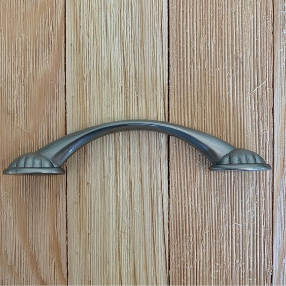 2 Drawer Pulls Dual Mount Shell Pull Satin Nickel Flower Curve Arch Bow Cabinets - Picture 8 of 14